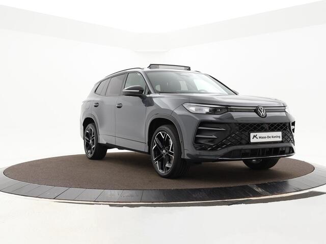 Volkswagen Tayron 1.5 eHybrid 272pk DSG R-Line Edition · Trekhaak · Panoramadak · Leder · Harman Kardon sound · Elektrische stoelen · 360 gr. Camera · Apple/Android Car Play · Head-Up Display · Garantie t/m 23-11-2029 of 100.000km