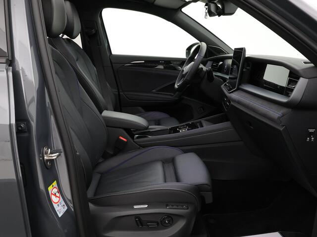 Volkswagen Tayron 1.5 eHybrid 272pk DSG R-Line Edition · Trekhaak · Panoramadak · Leder · Harman Kardon sound · Elektrische stoelen · 360 gr. Camera · Apple/Android Car Play · Head-Up Display · Garantie t/m 23-11-2029 of 100.000km