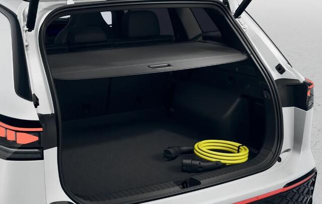 Volkswagen Tayron 1.5 eHybrid 272PK DSG R-Line Edition / Black Style / Trekhaak / Panoramadak / Harman Kardon / 20'' LMV / VW