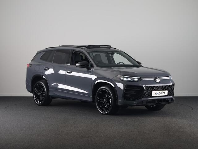 Volkswagen Tayron 1.5 eHybrid R-Line Edition 204 PK PHEV | verlengde garantie | Trekhaak | Panorama dak | Black Style | Stoel en stuur verwarming |
