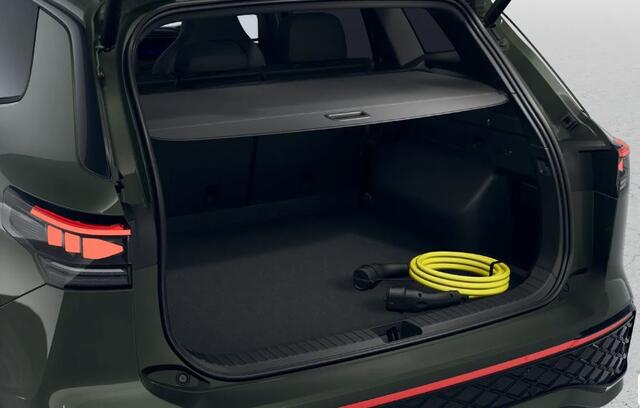 Volkswagen Tayron 1.5 eHybrid R-Line Edition !!!Profiteer ook van ¤ 4.000 inruilpremie!!!