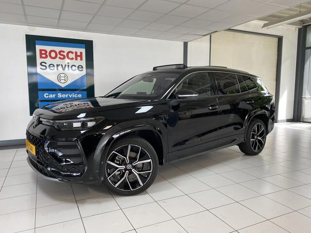 Volkswagen Tayron 1.5 eHybrid R-Line Edition 272 PK Panoramadak / Trekhaak / matrix led / Carplay / Stoelverwarming/ventilatie Head-up Display