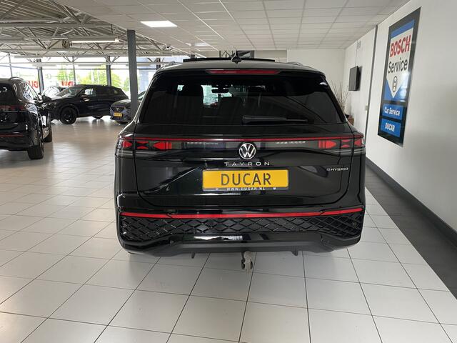 Volkswagen Tayron 1.5 eHybrid R-Line Edition 272 PK Panoramadak / Trekhaak / matrix led / Carplay / Stoelverwarming/ventilatie Head-up Display