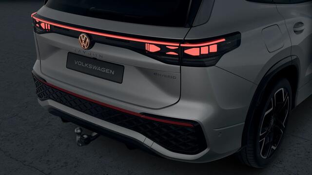 Volkswagen Tayron 1.5 eHybrid 272 6DSG R-Line Edition | 'App-Connect' draadloze smartphone integratie | Automatische afstandsregeling (Adaptive Cruise Control) | Black Style Pakket