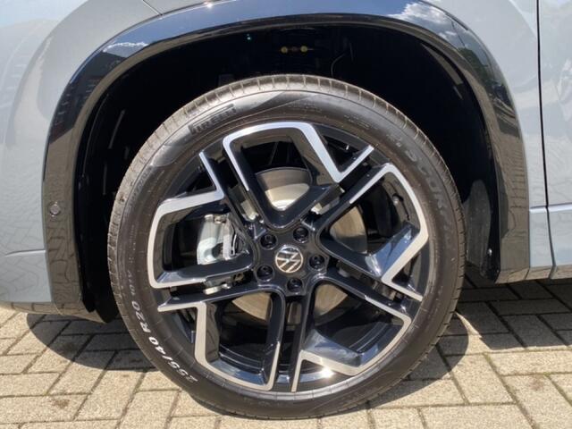 Volkswagen Tayron 1.5 eTSI R-LINE 7PERS. TREKHAAK/LEDER/CAMERA/PANO-DAK/ELEK-KLEP/ACC/HUD/STOELVERW