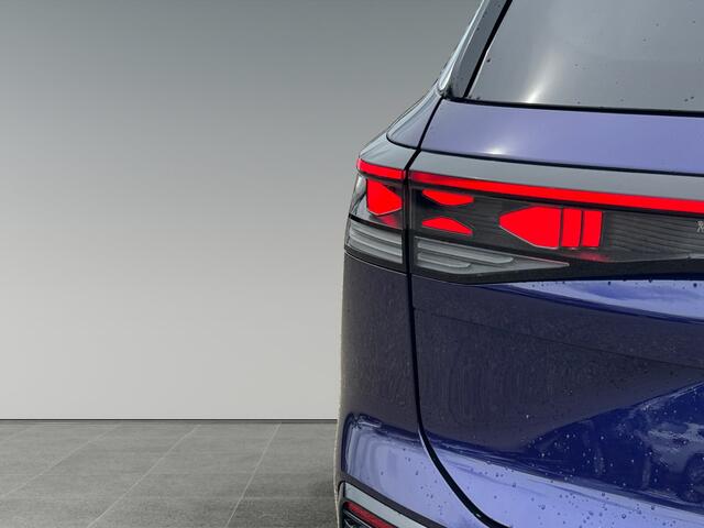 Volkswagen Tayron 1.5 272pk eHybrid R-Line Edition Trekhaak | Massage Stoelen | R-Line