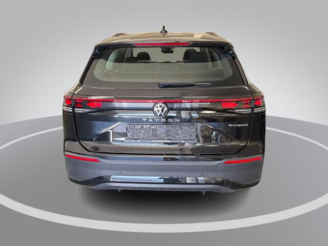 Volkswagen Tayron 1.5 eHybrid 204pk DSG Life Edition · Camera · Inklap. Trekhaak · Stuur-& Stoelverwarming · Keyless · ACC · Parkeer assistent · Garantie t/m 05-05-2027