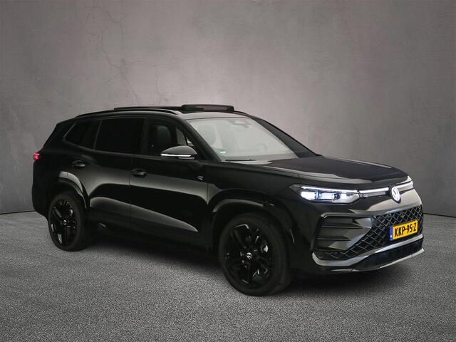 Volkswagen Tayron R-Line Edition 1.5 TSI eHybrid 204pk DSG Automaat Trekhaak, Harman Kardon audio, Panoramadak, Adaptive cruise control, Navigatie, Black Style