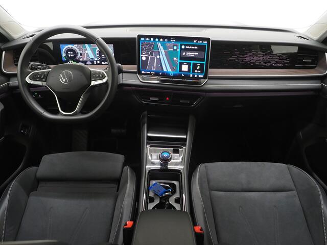 Volkswagen Tayron 1.5 eHybrid Elegance 272PK | Leder/Alcantara | Trekhaak | Massage | 360 | Sfeerlicht | Adaptive Cruise | Matrix