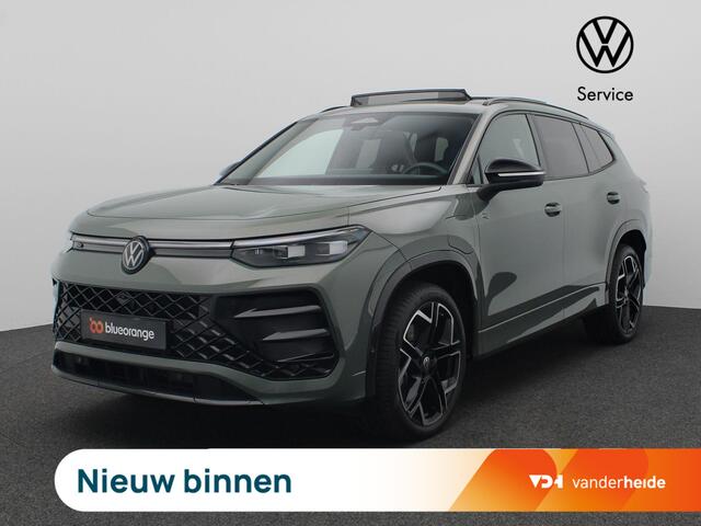 Volkswagen Tayron 1.5 eHybrid R-Line Edition 272PK DSG SOH 100%, Panoramadak, Trekhaak, Head-Up Display, Black Style, 20" LM Velgen, 360gr. Camera, Harman Kardon Audio, Side Assist