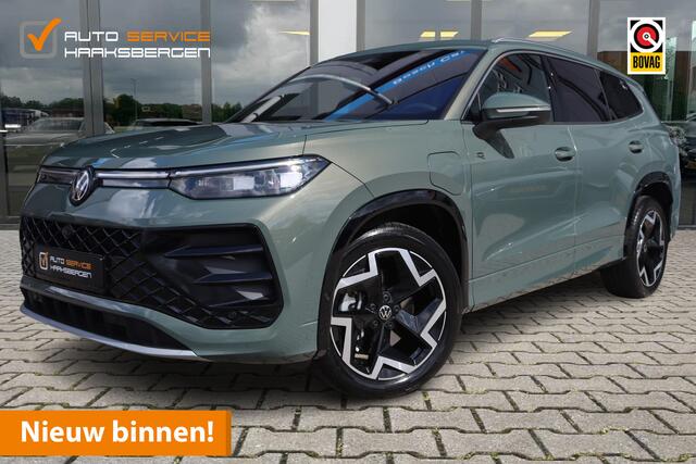 Volkswagen Tayron 1.5 eHybrid R-Line | Trekhaak | 360 Camera | Sfeerverlichting | Cipressino Grün |