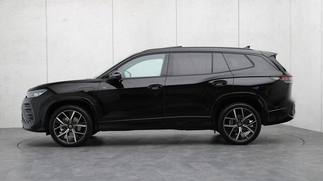 Volkswagen Tayron 1.5 eHybrid 272 PK R-Line Edition | Massage | Head-up | Panoramadak | Black Style pakket