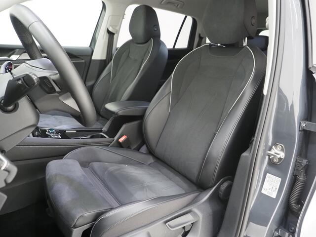 Volkswagen Tayron 1.5 eHybrid Elegance 272PK | Leder/Alcantara | Trekhaak | Massage | 360 | Sfeerlicht | Adaptive Cruise | Matrix