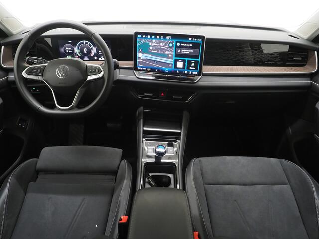 Volkswagen Tayron 1.5 eHybrid Elegance 272PK | Leder/Alcantara | Trekhaak | Massage | 360 | Sfeerlicht | Adaptive Cruise | Matrix