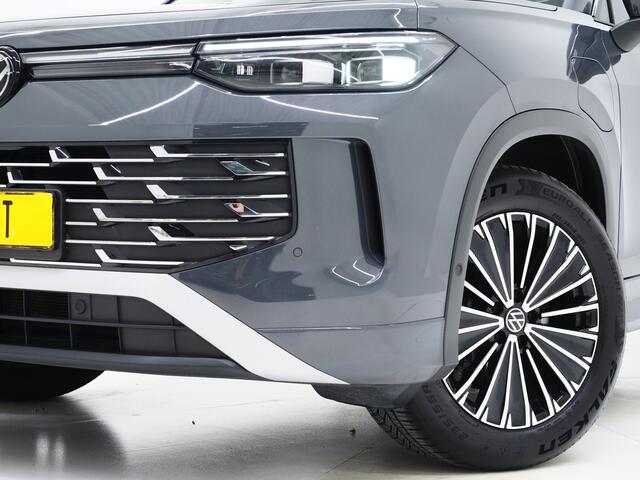 Volkswagen Tayron 1.5 eHybrid Elegance 272PK | Leder/Alcantara | Trekhaak | Massage | 360 | Sfeerlicht | Adaptive Cruise | Matrix