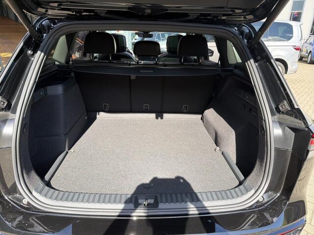 Volkswagen Tayron 1.5 TSI E-HYBRID 272 PK PANO-DAK/LEDER/H+K/TREKHAAK/360CAMERA/DCC