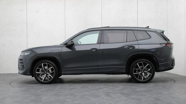 Volkswagen Tayron 1.5 eHybrid 272 PK R-Line Edition | Massage | Head-up | Panoramadak | Black Style Pakket