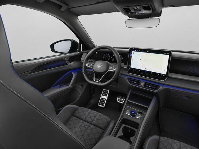 Volkswagen Tayron 1.5 eHybrid R-Line Edition 272PK DSG Panoramdak, Trekhaak, Black Style, Harman Kardon Audio, 360gr. Camera, Head-Up Display, Matrix LED Verlichting, 20" LM Velgen