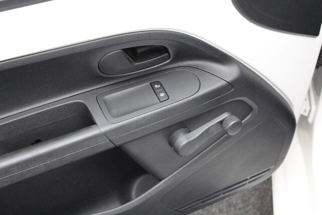 Volkswagen UP! 1.0 BMT move up! 2016 Airco | Radio CD | Centrale vergrendeling op afstand | Goed onderhouden | Goede banden
