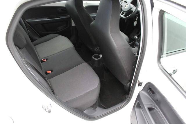 Volkswagen UP! 1.0 BMT move up! 2016 Airco | Radio CD | Centrale vergrendeling op afstand | Goed onderhouden | Goede banden