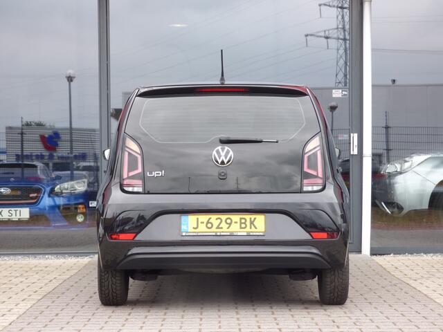 Volkswagen UP! 1.0 BMT 5drs move up! Airco | Black | JBL | Privacy glass