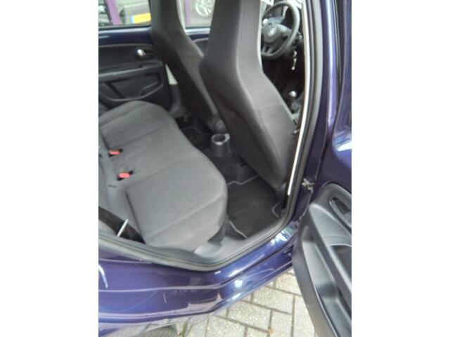 Volkswagen UP! 1.0 BMT move up!