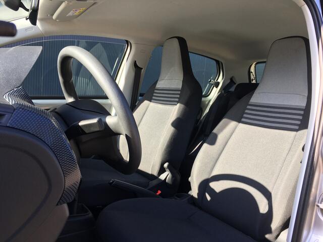 Volkswagen UP! 1.0 BMT take up! | Airco | Bluetooth
