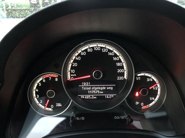 Volkswagen UP! 1.0 BMT move up! Airco Cv Led App Btw Nap