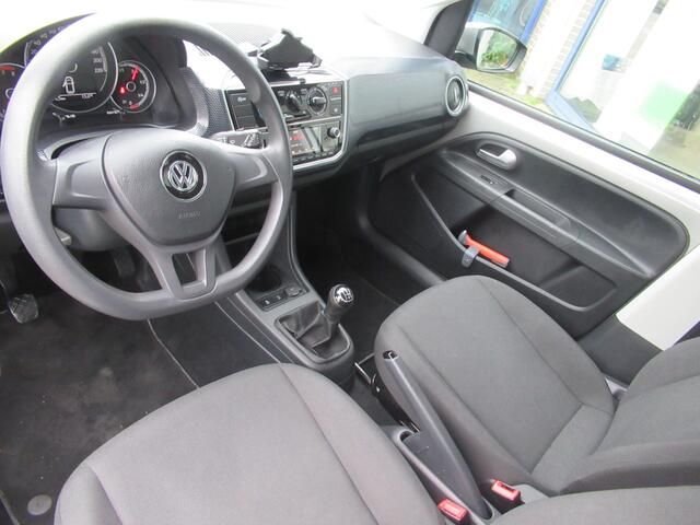 Volkswagen UP! 1.0 BMT move up! 5-Drs / Airco / DAB