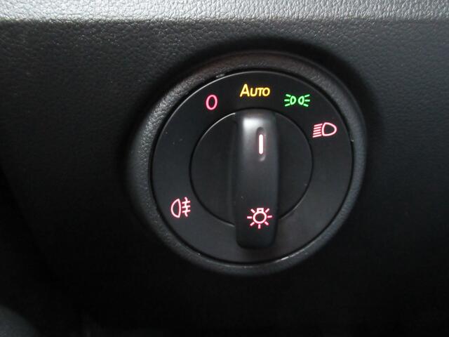 Volkswagen UP! 1.0 BMT move up! 5-Drs / Airco / DAB