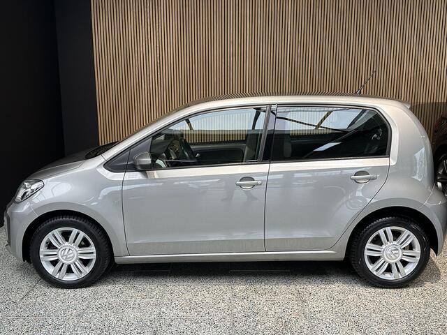 Volkswagen UP! 1.0 BMT high up!