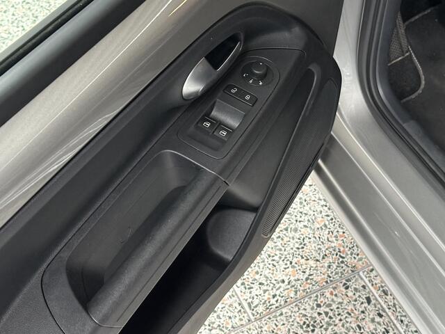 Volkswagen UP! 1.0 BMT high up!