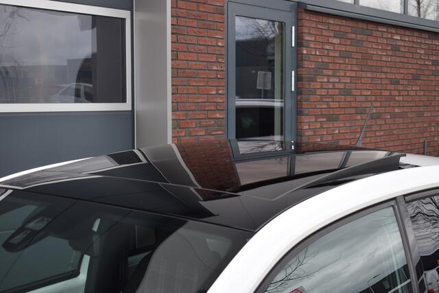 Volkswagen UP! GTI 1.0 TSI 116pk Pano - Beats - Camera - Origineel NL