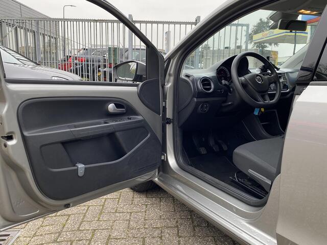 Volkswagen UP! 1.0 BMT move up! / 5-Deurs / NL-Auto / 59.000 Km / 1-Ste Eigenaar / Dealer-Onderhouden / LED / DAB / Radio-Bluetooth / Airco / ELKTR-Pakket / All-Season / ENZ.