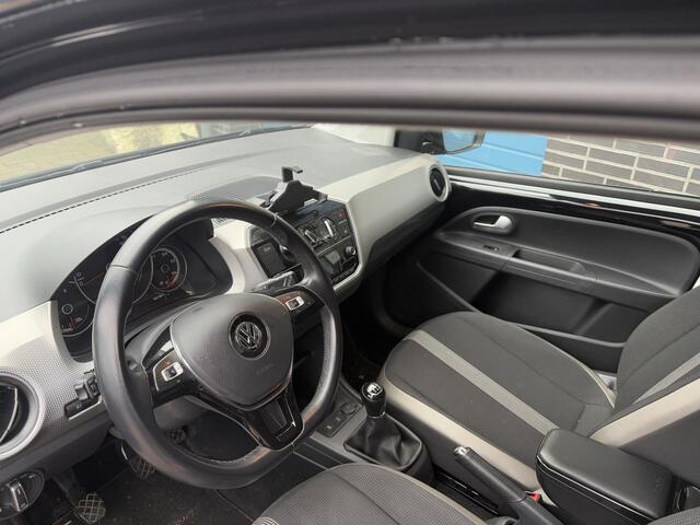 Volkswagen UP! 1.0 BMT high up!, airco, cruise/camera/lmv