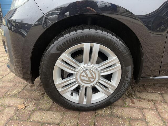Volkswagen UP! 1.0 BMT high up!, airco, cruise/camera/lmv