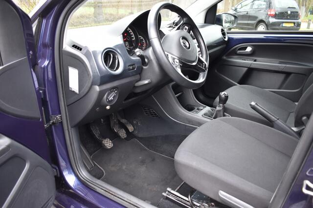 Volkswagen UP! 1.0 BMT move up! AIRCO CRUISE CAMERA DAB+ PDC