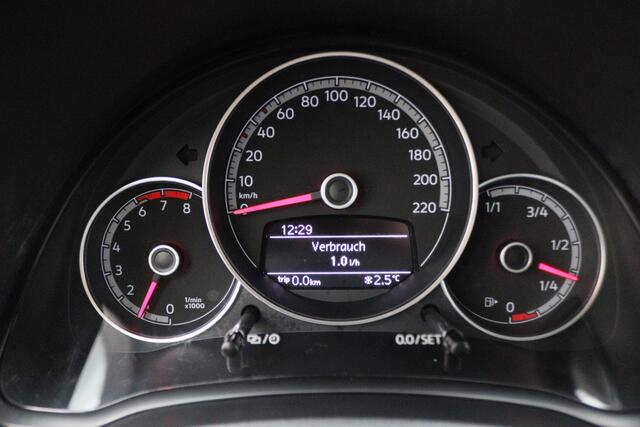 Volkswagen UP! 1.0 BMT move up!