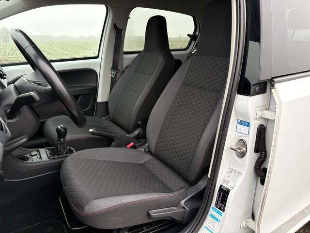 Volkswagen UP! 1.0 BMT HIGH UP! / AIRCO / STOELVERWARMING / TOPSTAAT