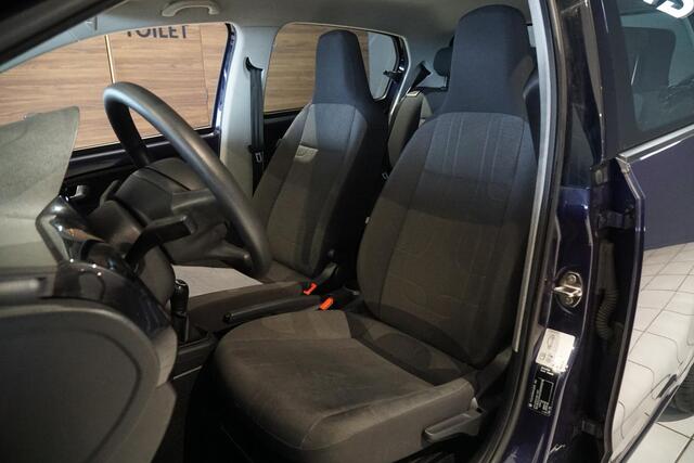 Volkswagen UP! 1.0 move up! BlueMotion 5D + NAVIGATIE / AIRCO