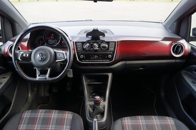 Volkswagen UP! GTI 1.0 TSI 115pk / PDC / 17 Incl LM velgen