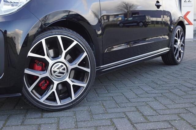 Volkswagen UP! GTI 1.0 TSI 115pk / PDC / 17 Incl LM velgen
