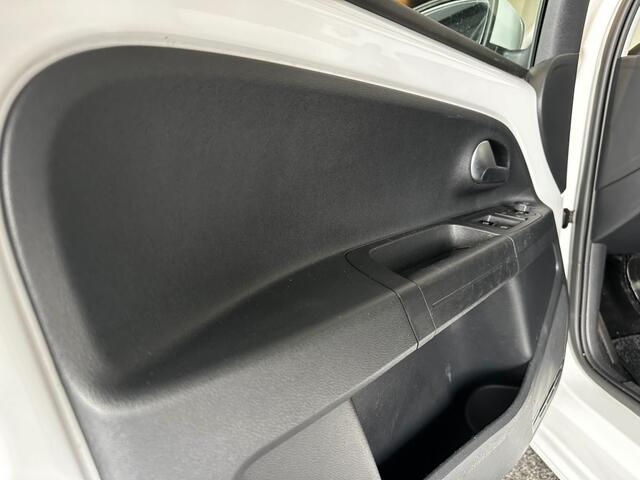 Volkswagen UP! 1.0 BMT MOVE UP! 5 DEURS, BlUETOOTH, AIRCO