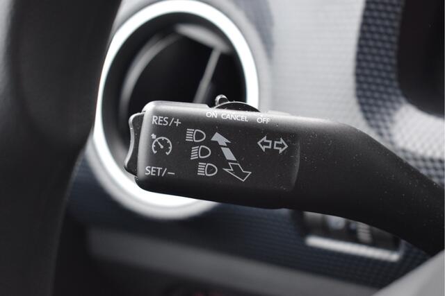 Volkswagen UP! 1.0 BMT move up! Cruise, Climatronic, Elek. ramen, Orgineel NL, PDC