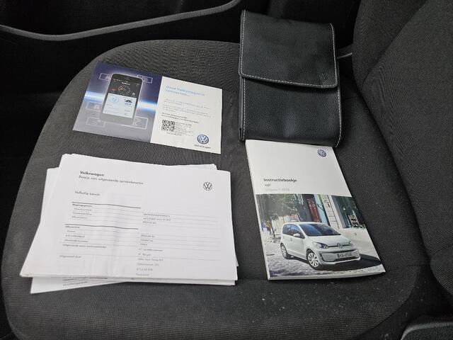 Volkswagen UP! 1.0 60pk BMT move up! Airco Elektrische spiegels Bluetooth