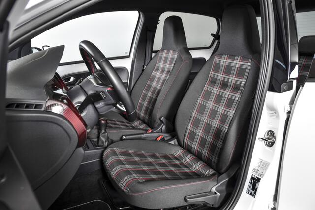 Volkswagen UP! 1.0 TSI 115 PK GTI | Cruise | Stoelverw | PDC | ECC | LM 17" |