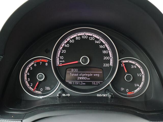 Volkswagen UP! 1.0 | 65 PK | Airconditioning | Regensensor | DAB |