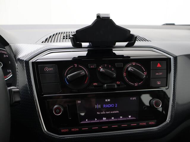 Volkswagen UP! 1.0 | 65 PK | Airconditioning | Regensensor | DAB |