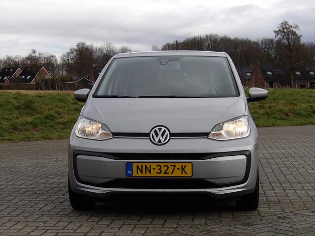 Volkswagen UP! 1.0 BMT move up!