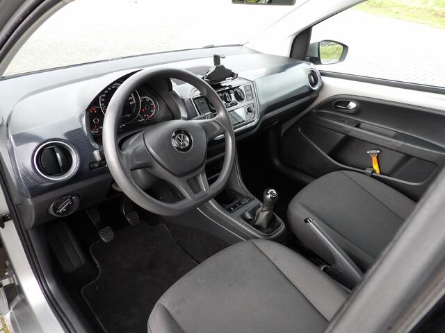 Volkswagen UP! 1.0 BMT move up!